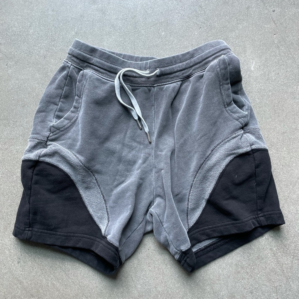 John Elliot Loose Stitch Shorts size 2 (Medium)